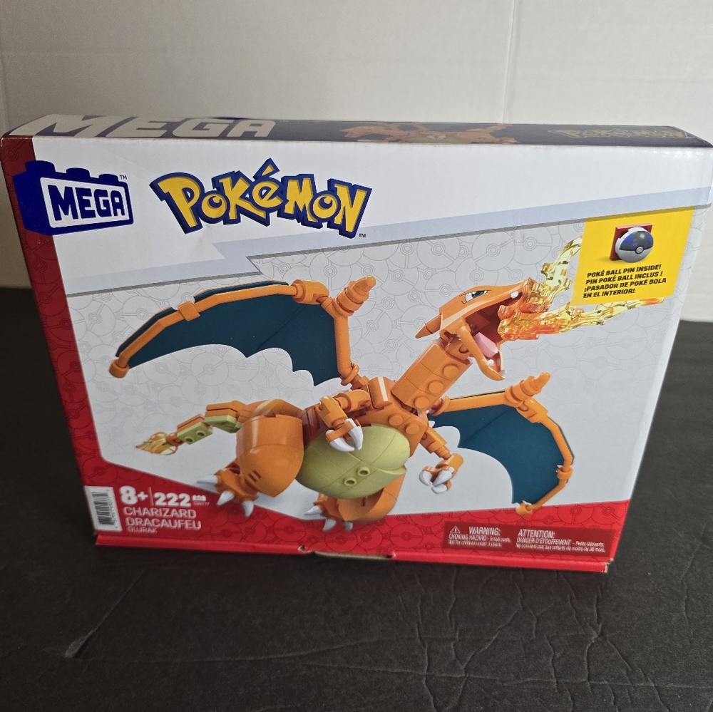 Pokémon Mattel MEGA Blocks Charizard Building Block Set With Pokeball Pin NIB